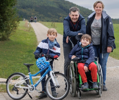 Alessandro con la sua famiglia.